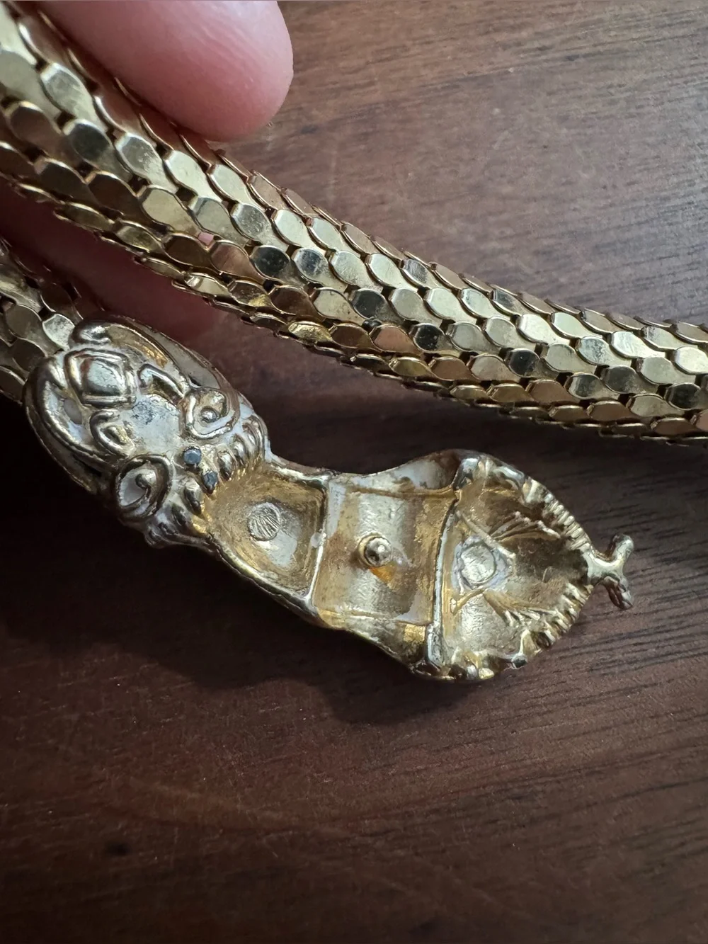 Vintage DL Auld Goldtoned Metal Mesh Adjustable Snake Choker Necklace *READ*
